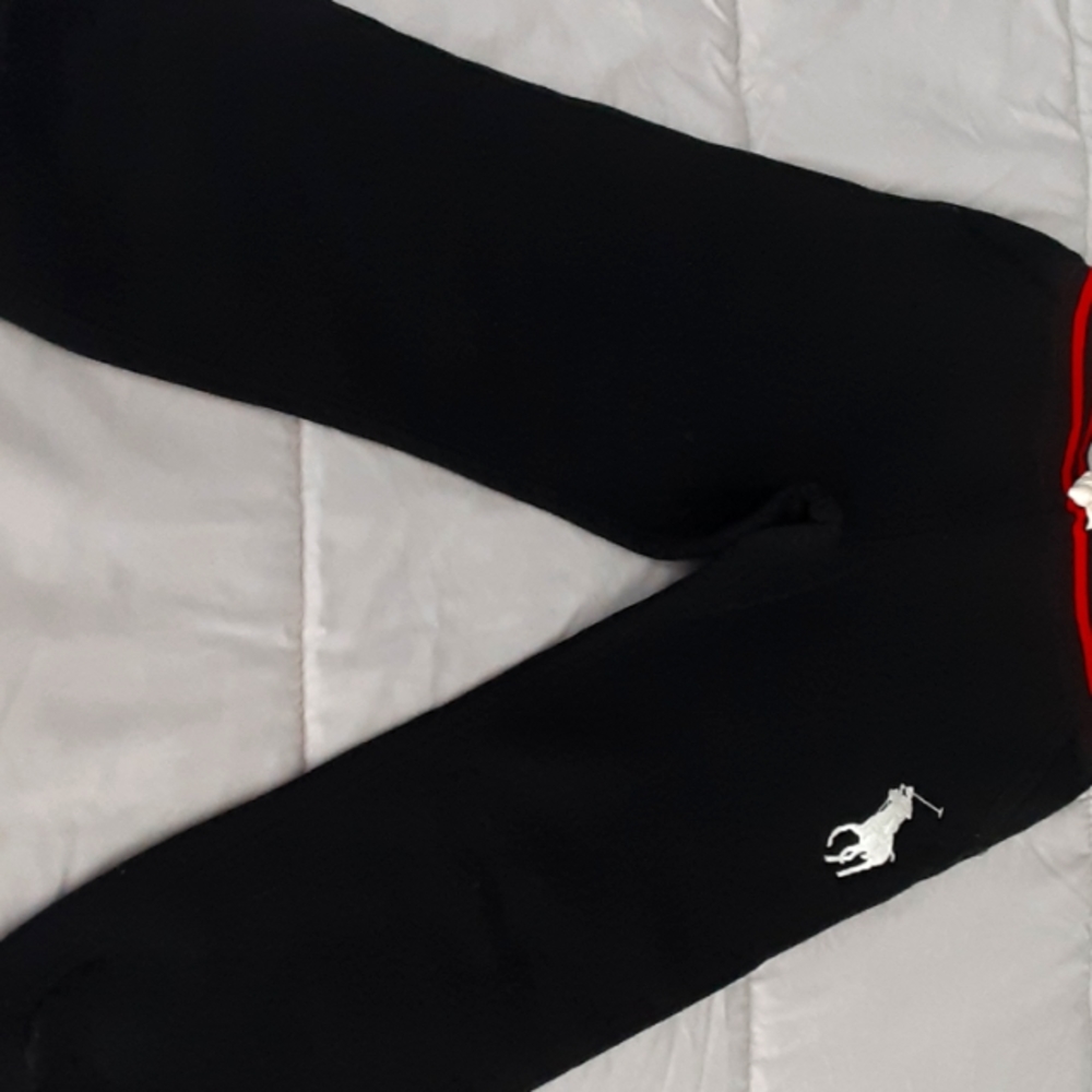 Boys size 7 polo sweatpants.